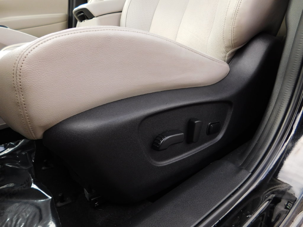 Used 2021 Nissan Rogue Sport SL FWD image 21