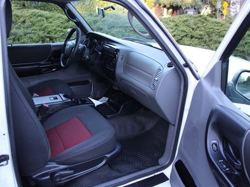 Used 2005 Ford Ranger STX image 13