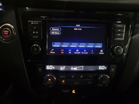 Used 2022 Nissan Rogue Sport SV image 25