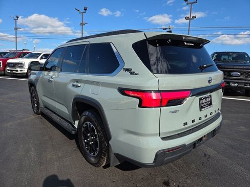 Used 2025 Toyota Sequoia 4WD image 4