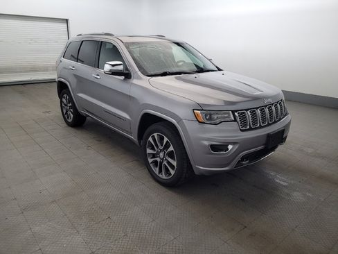 Used 2018 Jeep Grand Cherokee Overland AWD/4WD image 13