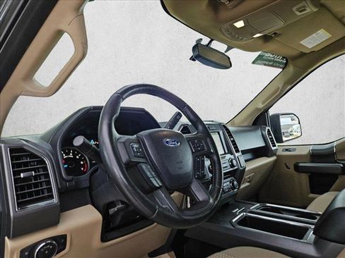 Used 2018 Ford F150 XLT w/ Equipment Group 302A Luxury RWD image 9