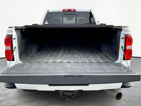 Used 2017 GMC Sierra 3500 Denali w/ Duramax Plus Package image 8
