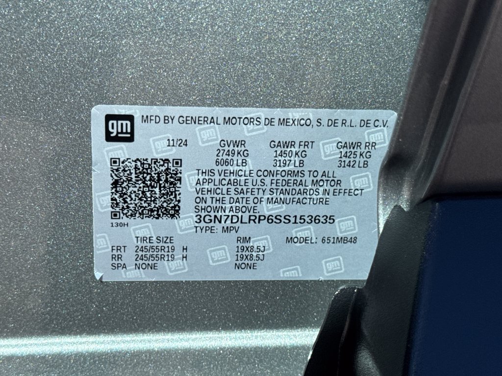 Used 2025 Chevrolet Equinox EV LT FWD image 27