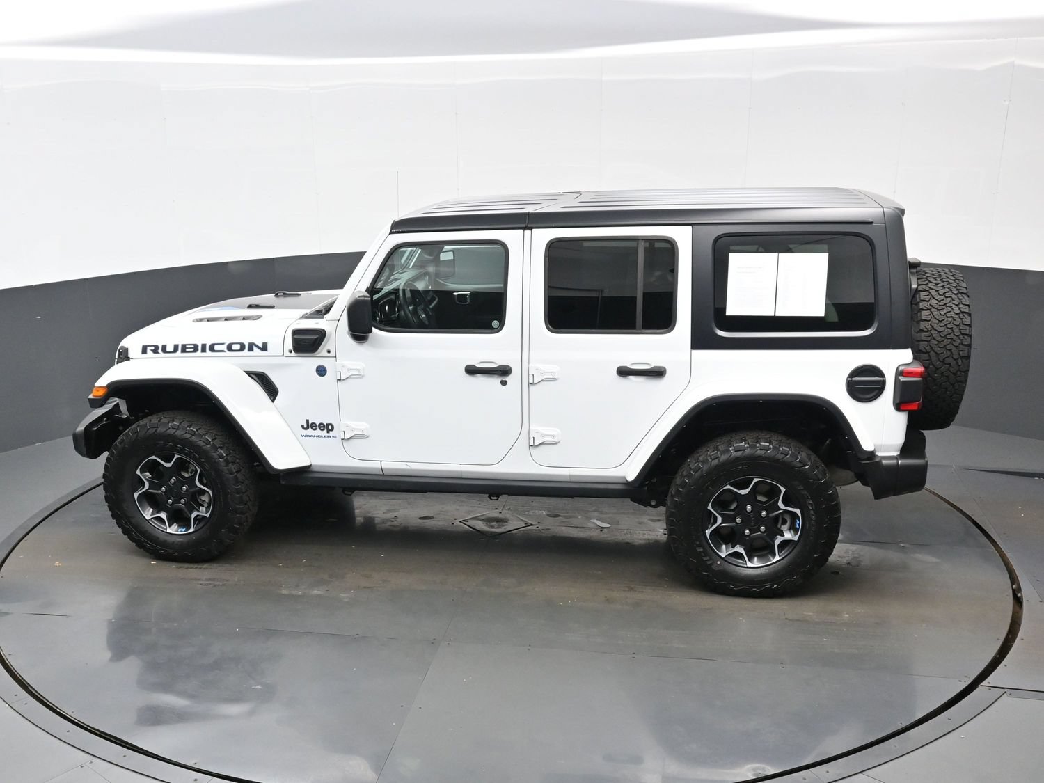 Used 2023 Jeep Wrangler Unlimited Rubicon 4xe AWD/4WD image 35