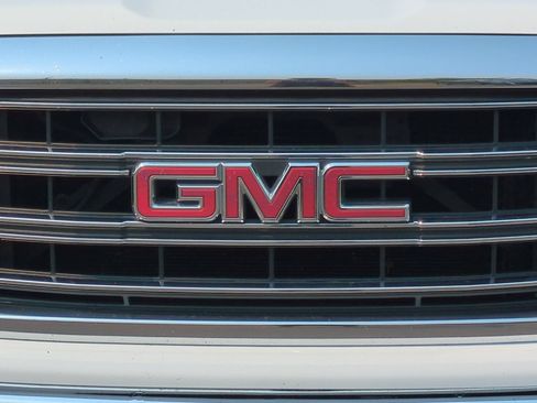 Used 2015 GMC Sierra 1500 SLT w/ SLT Crew Cab Value Package AWD/4WD image 43