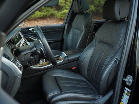 Used 2023 BMW X5 M50i w/ Executive Package image 22