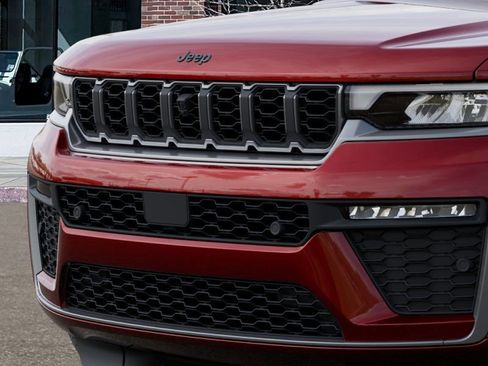New 2026 Jeep Grand Cherokee L Limited AWD/4WD image 11
