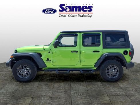 Used 2025 Jeep Wrangler Unlimited Sport AWD/4WD image 6