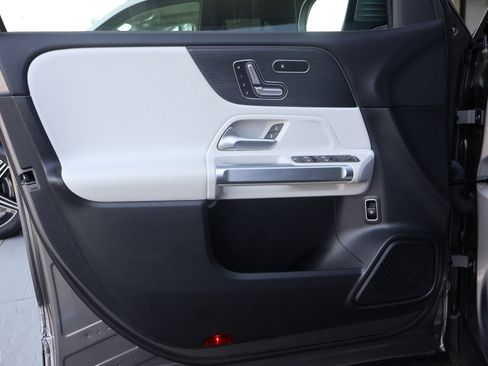 Certified 2021 Mercedes-Benz GLB 250 image 13