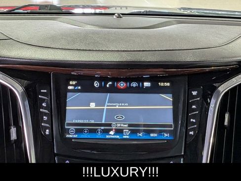 Used 2019 Cadillac Escalade ESV Luxury image 31