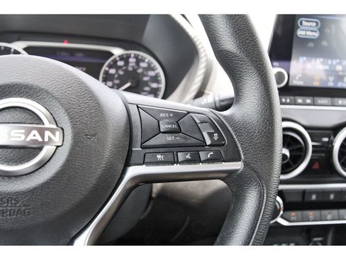 Used 2024 Nissan Sentra SV FWD image 24