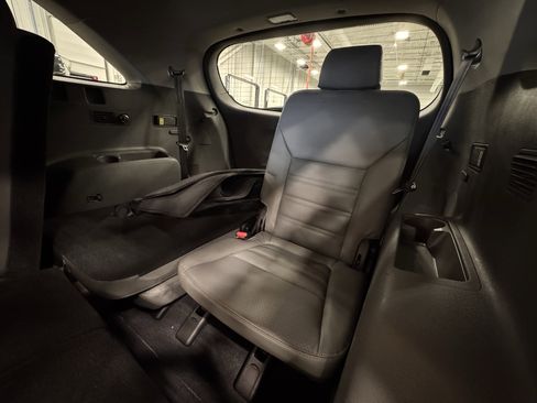 Used 2016 Kia Sorento EX image 21