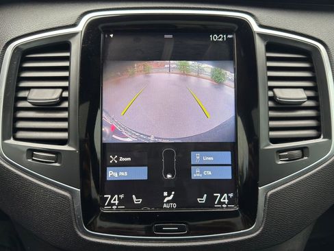 Used 2022 Volvo XC90 T5 Momentum w/ Climate Package image 18