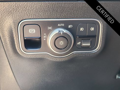 Used 2023 Mercedes-Benz GLA 250 image 21