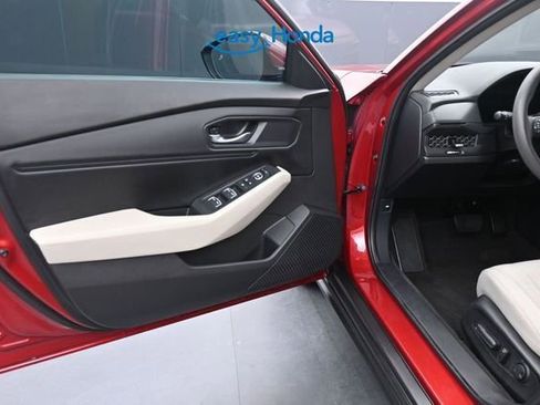 Used 2023 Honda Accord EX image 17
