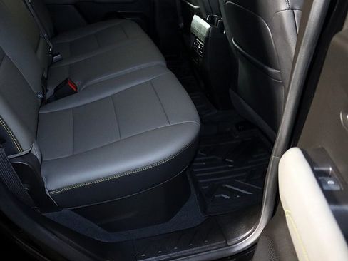 Used 2024 Chevrolet Colorado ZR2 w/ ZR2 Convenience Package III image 33