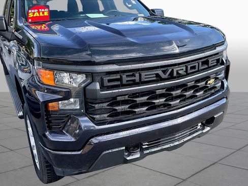 Used 2022 Chevrolet Silverado 1500 Custom AWD/4WD image 29