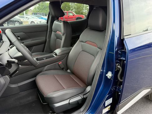 Used 2026 Nissan Kicks SR w/ Cold Weather Package AWD/4WD image 9