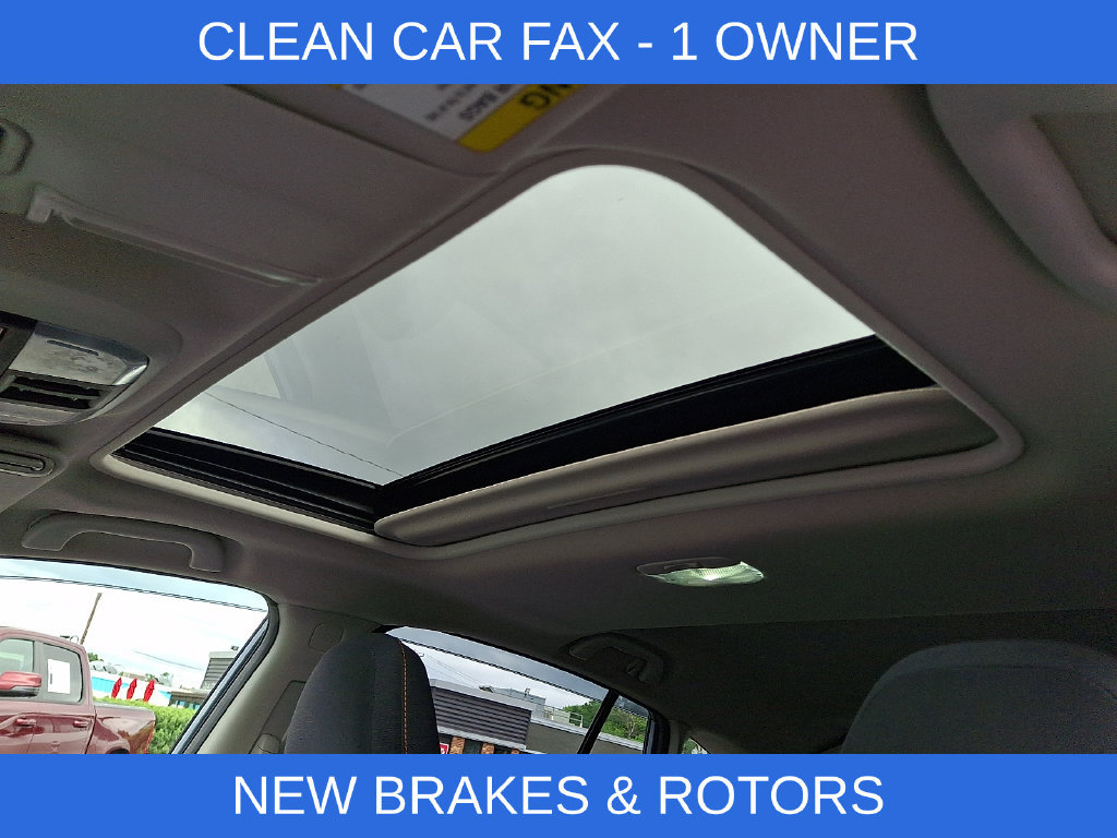 Used 2023 Subaru Crosstrek 2.0i Premium AWD/4WD image 16