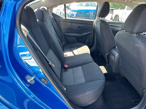 Used 2024 Nissan Sentra SV FWD image 18