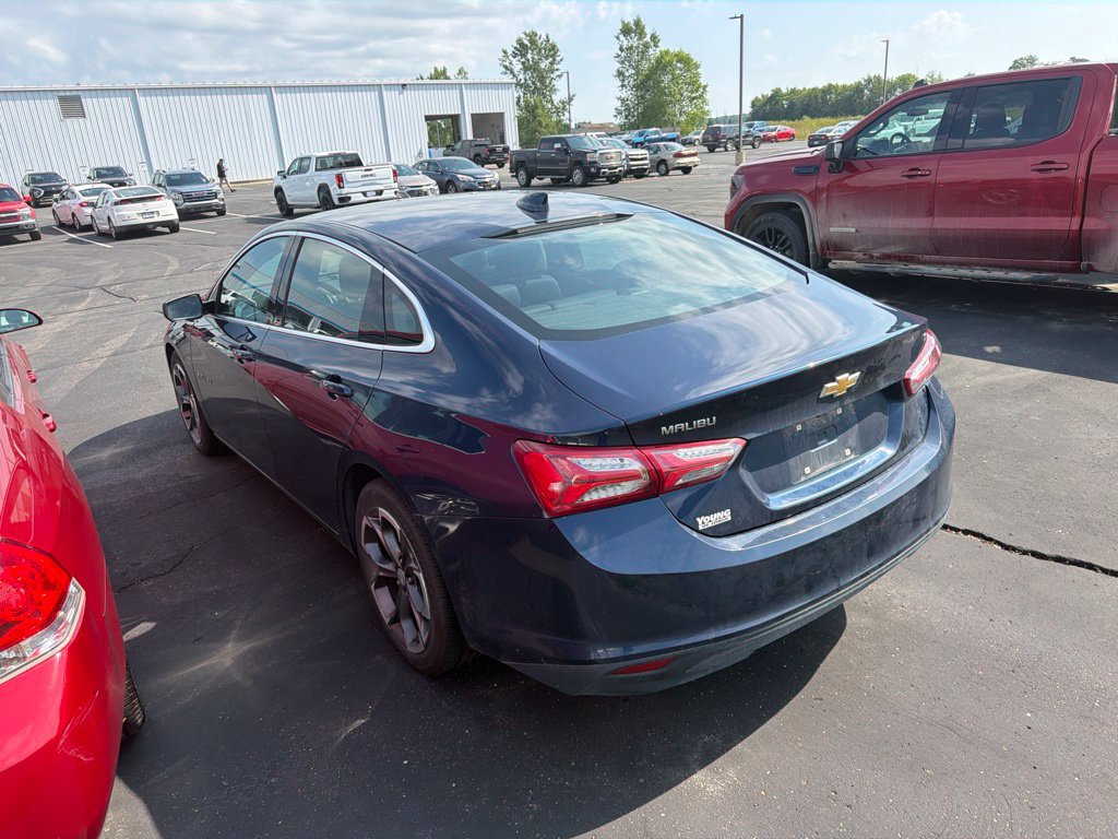 Used 2022 Chevrolet Malibu LT FWD image 8