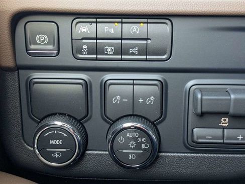 New 2026 Chevrolet Tahoe High Country image 25