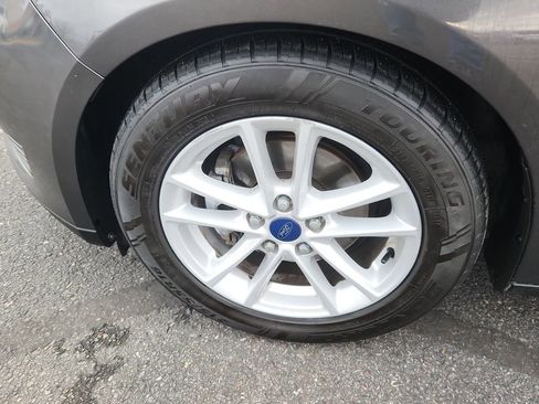 Used 2018 Ford Focus SE image 17