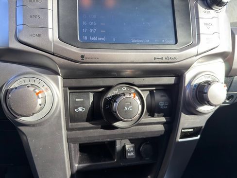 Used 2017 Toyota 4Runner image 26