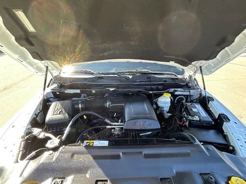 Used 2022 RAM 1500 Tradesman w/ Chrome Appearance Group image 17