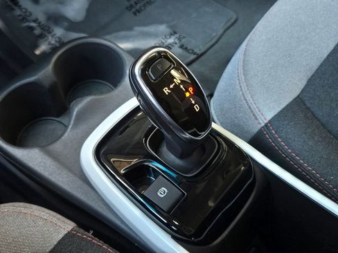 Used 2018 Chevrolet Bolt LT image 18