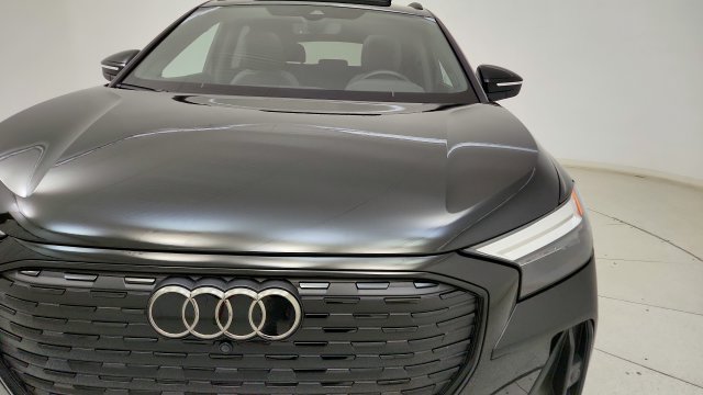 Used 2025 Audi Q4 e-tron Premium w/ Convenience Package AWD/4WD image 24