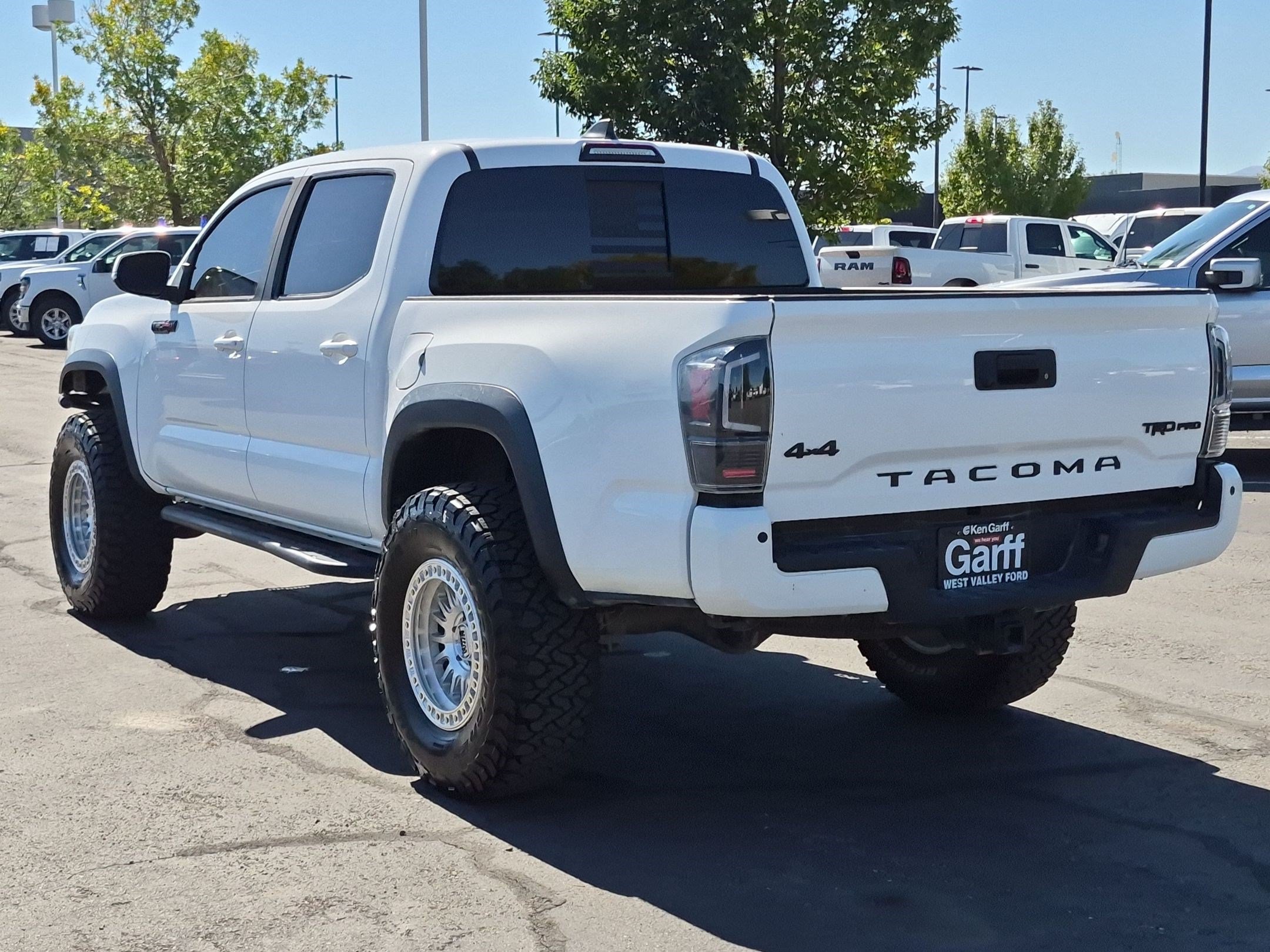Used 2021 Toyota Tacoma TRD Pro AWD/4WD image 8