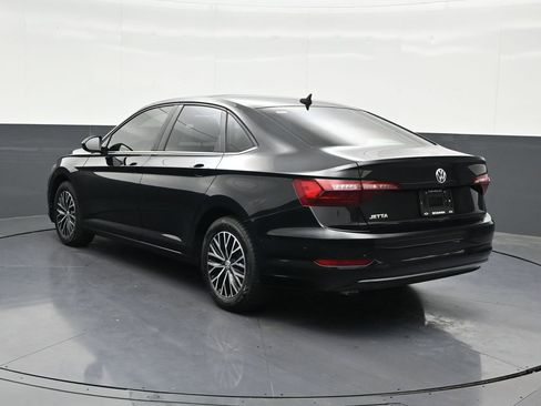 Used 2020 Volkswagen Jetta SE FWD image 3