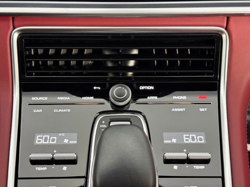 Used 2023 Porsche Panamera Platinum Edition w/ Smoking Package image 33