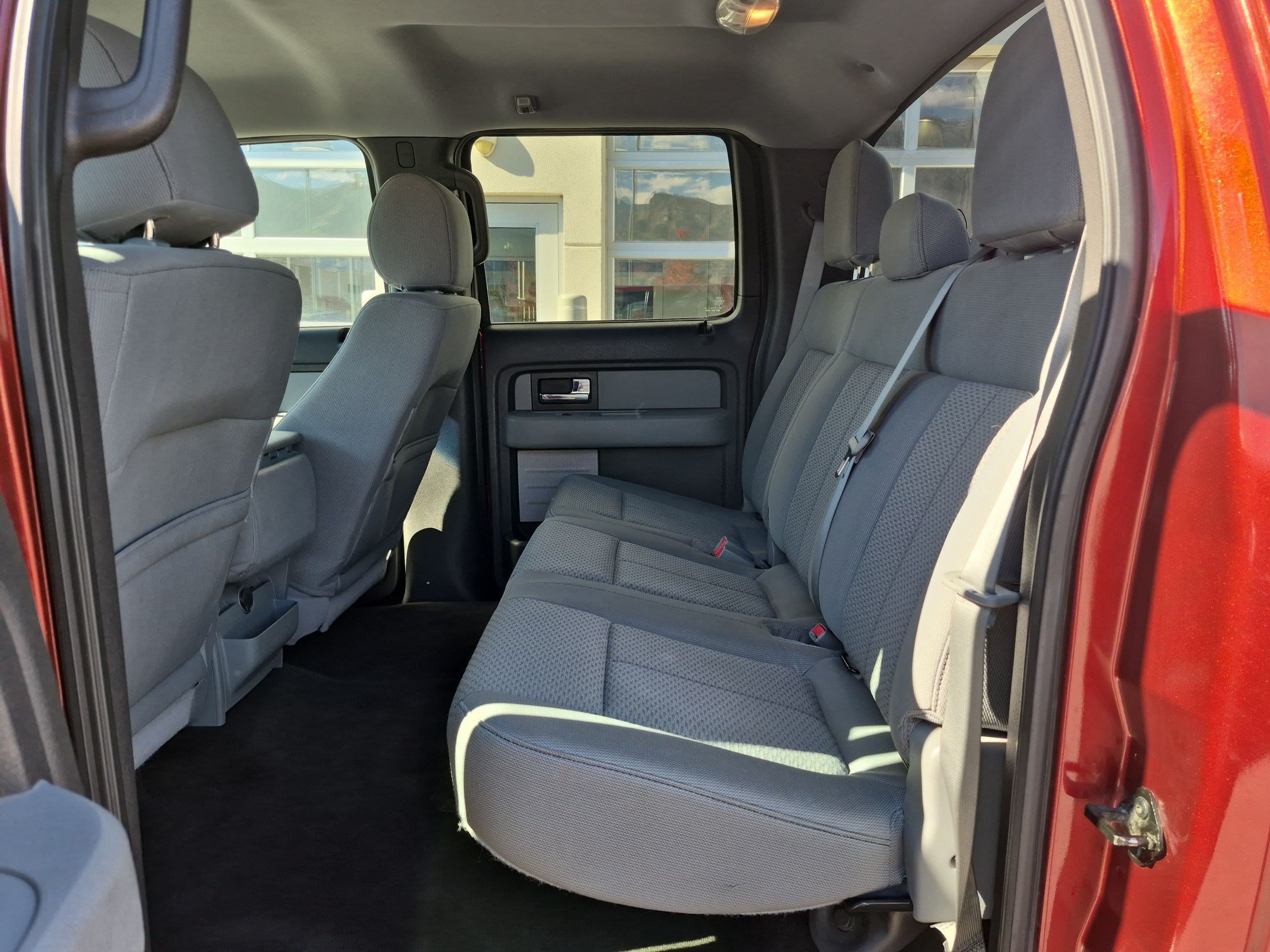 Used 2014 Ford F150 XLT AWD/4WD image 26