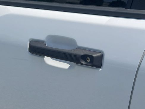 New 2026 Ford Maverick XLT w/ XLT Luxury Package FWD image 24