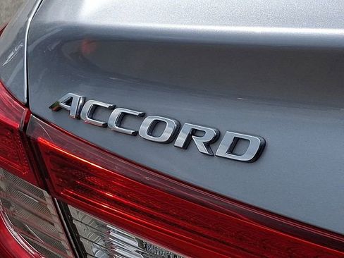 Used 2019 Honda Accord EX-L image 30
