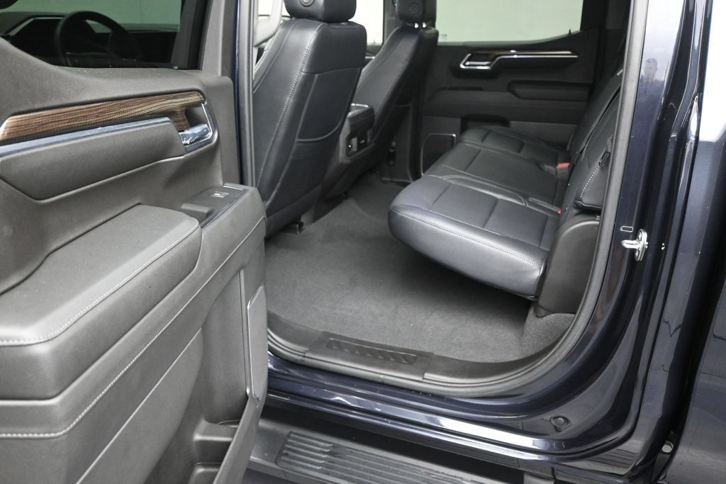 Used 2023 Chevrolet Silverado 1500 RST RWD image 12