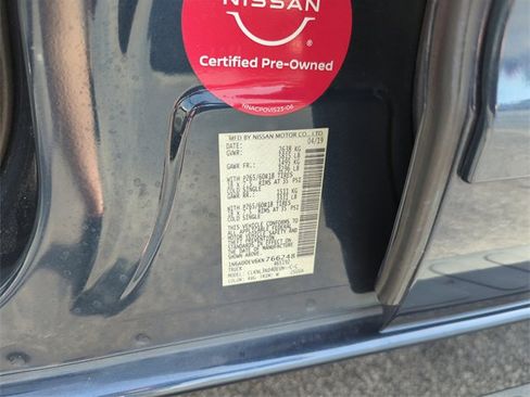 Certified 2019 Nissan Frontier SL image 48