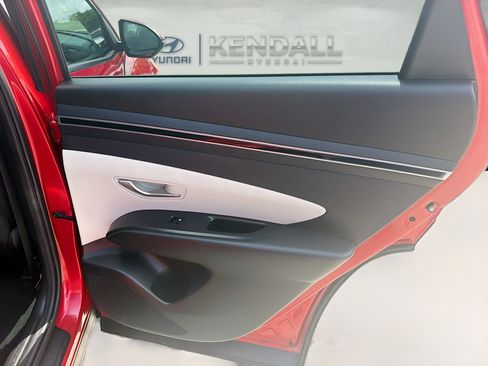 Used 2023 Hyundai Tucson SEL FWD image 28