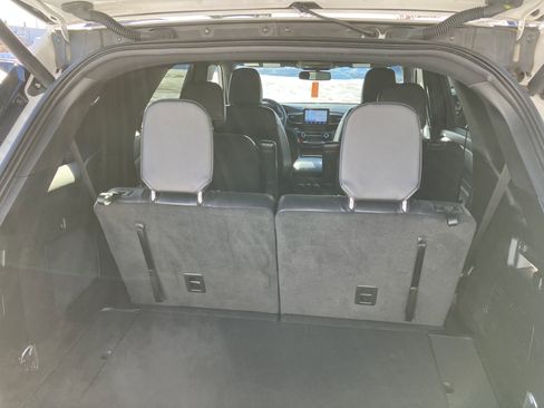 Used 2023 Ford Explorer ST-Line w/ Class IV Trailer Tow Package image 20