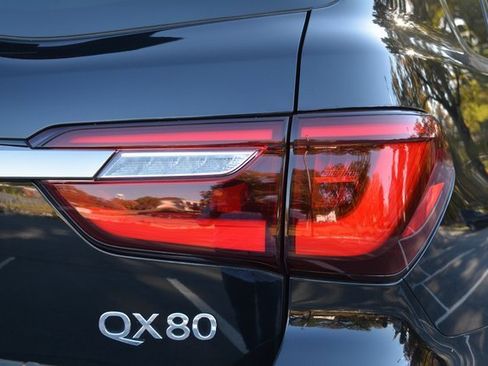 Used 2024 INFINITI QX80 Sensory image 9