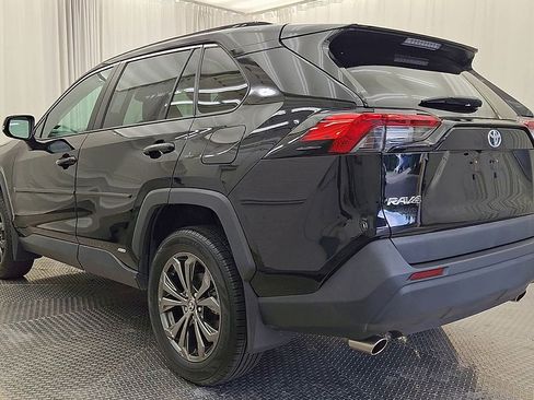 Certified 2023 Toyota RAV4 XLE Premium AWD/4WD image 13