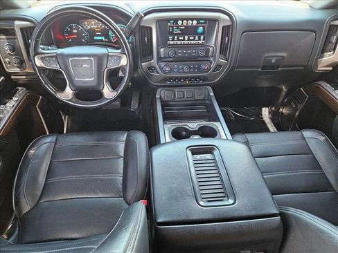 Used 2018 GMC Sierra 1500 Denali AWD/4WD image 17