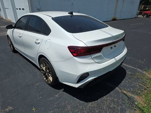 Used 2024 Kia Forte LXS w/ LXS Technology Package FWD image 3
