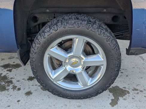 Used 2017 Chevrolet Silverado 1500 LTZ w/ Sport Package image 16