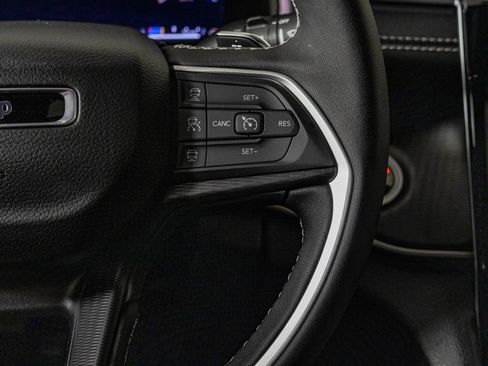 New 2025 Jeep Grand Cherokee Laredo image 33