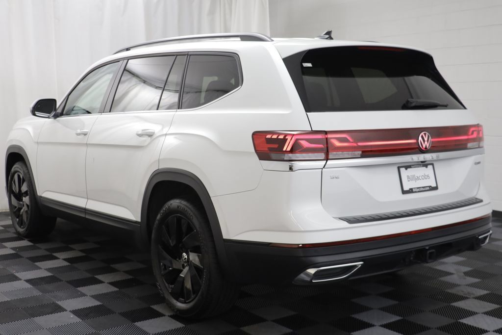 Used 2026 Volkswagen Atlas SE w/ Black Wheel Package AWD/4WD image 14