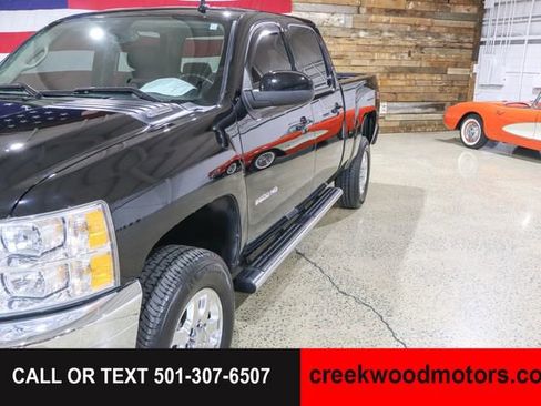Used 2014 Chevrolet Silverado 2500 LTZ w/ LTZ Plus Package AWD/4WD image 18